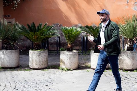 Lässig in Jeans, Outdoorjacke und mit Basecap: US-Vize JD Vance unterwegs in Rom