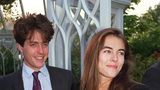 Wie jung die waren: Elizabeth Hurley mit Schauspieler Hugh Grant