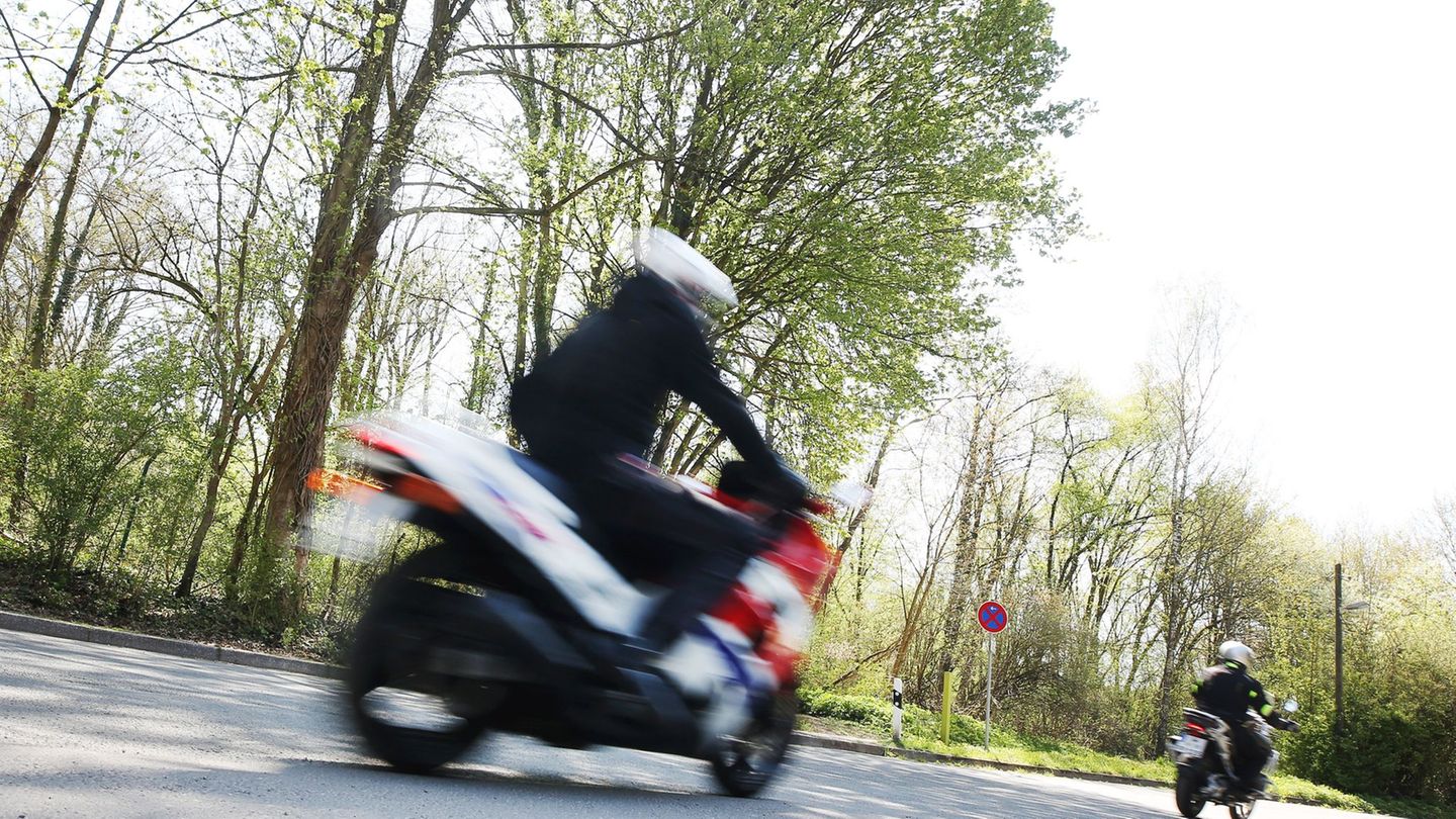 Verkehr: Start der Motorradsaison: einige Unfälle auf Bayerns Straßen