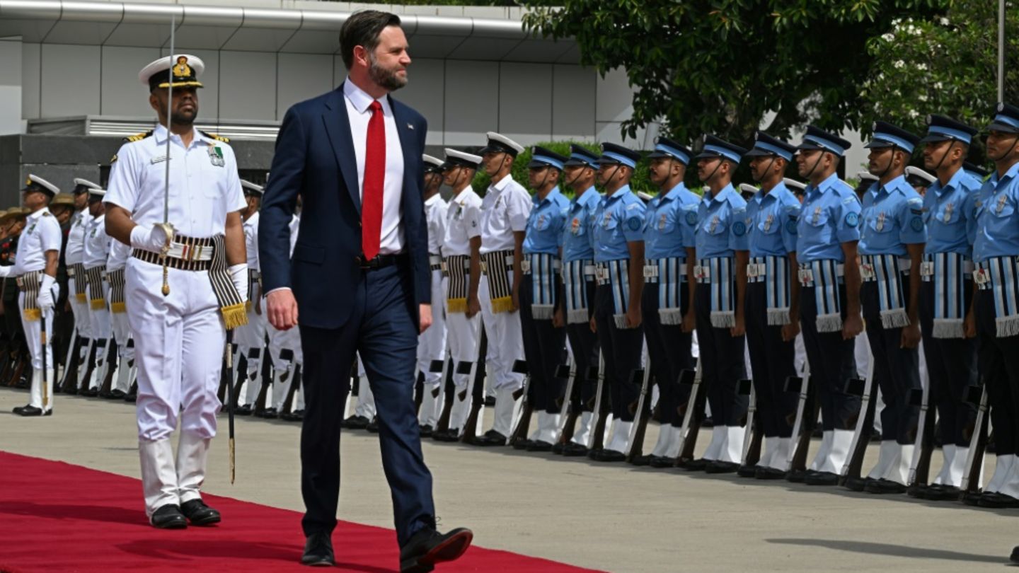JD Vance bei seinem Empfang in Indien