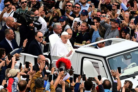 Papst Franziskus am Ostersonntag auf dem Petersplatz