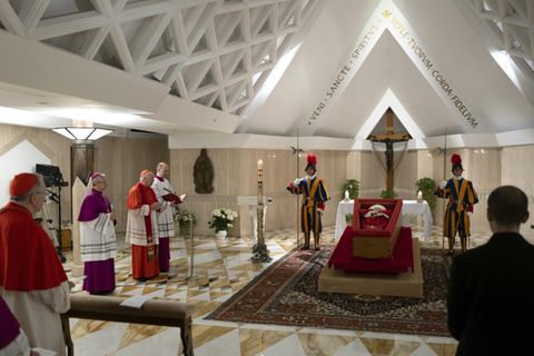Papst Franziskus im offenen