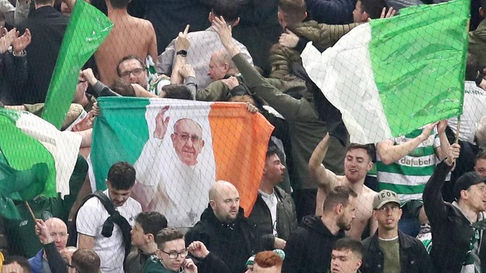 Über diesen Papst sangen sogar Fußball-Fans im Stadion
