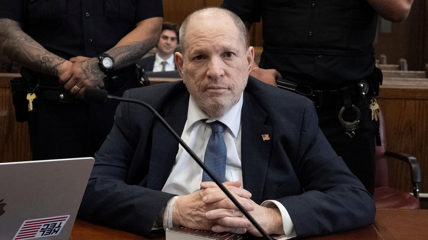 2020 war Harvey Weinstein in New York wegen Sexualdelikten zu 23 Jahren Haft verurteilt worden