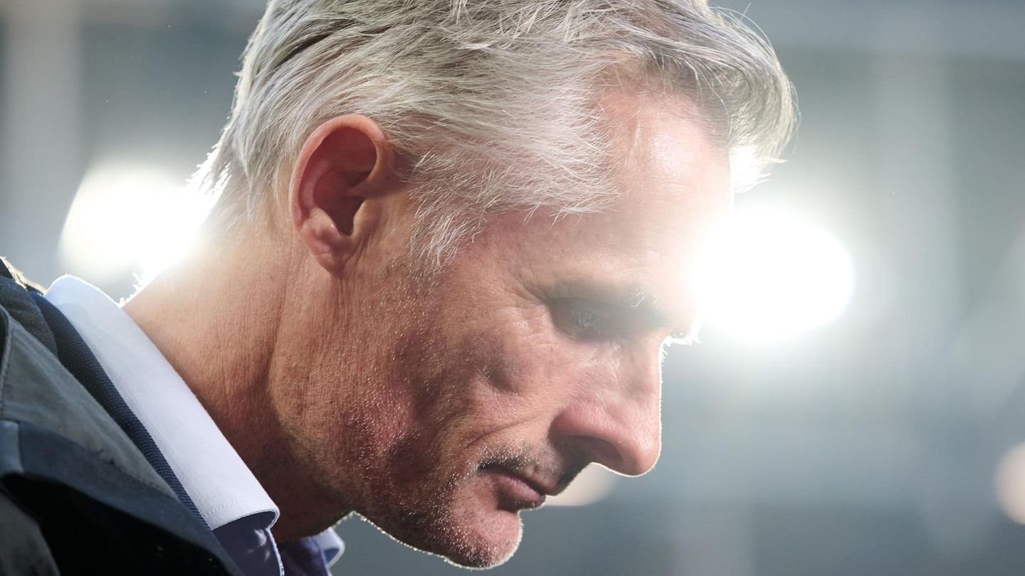 2. Bundesliga: Schalke 04 trennt sich zum Saisonende von Trainer Kees van Wonderen