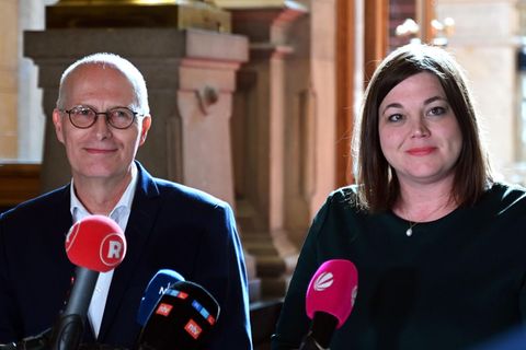 Peter Tschentscher (SPD) und Katharina Fegebank (Grüne) vor den Koalitionsverhandlungen in Hamburg