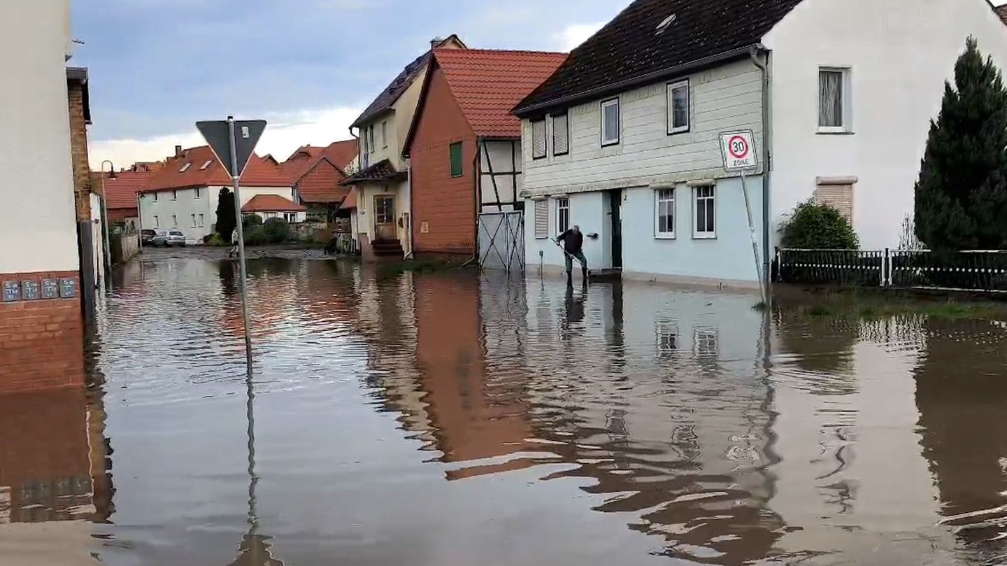 Überschwemmungen in Sachsen-Anhalt nach dem Unwetter