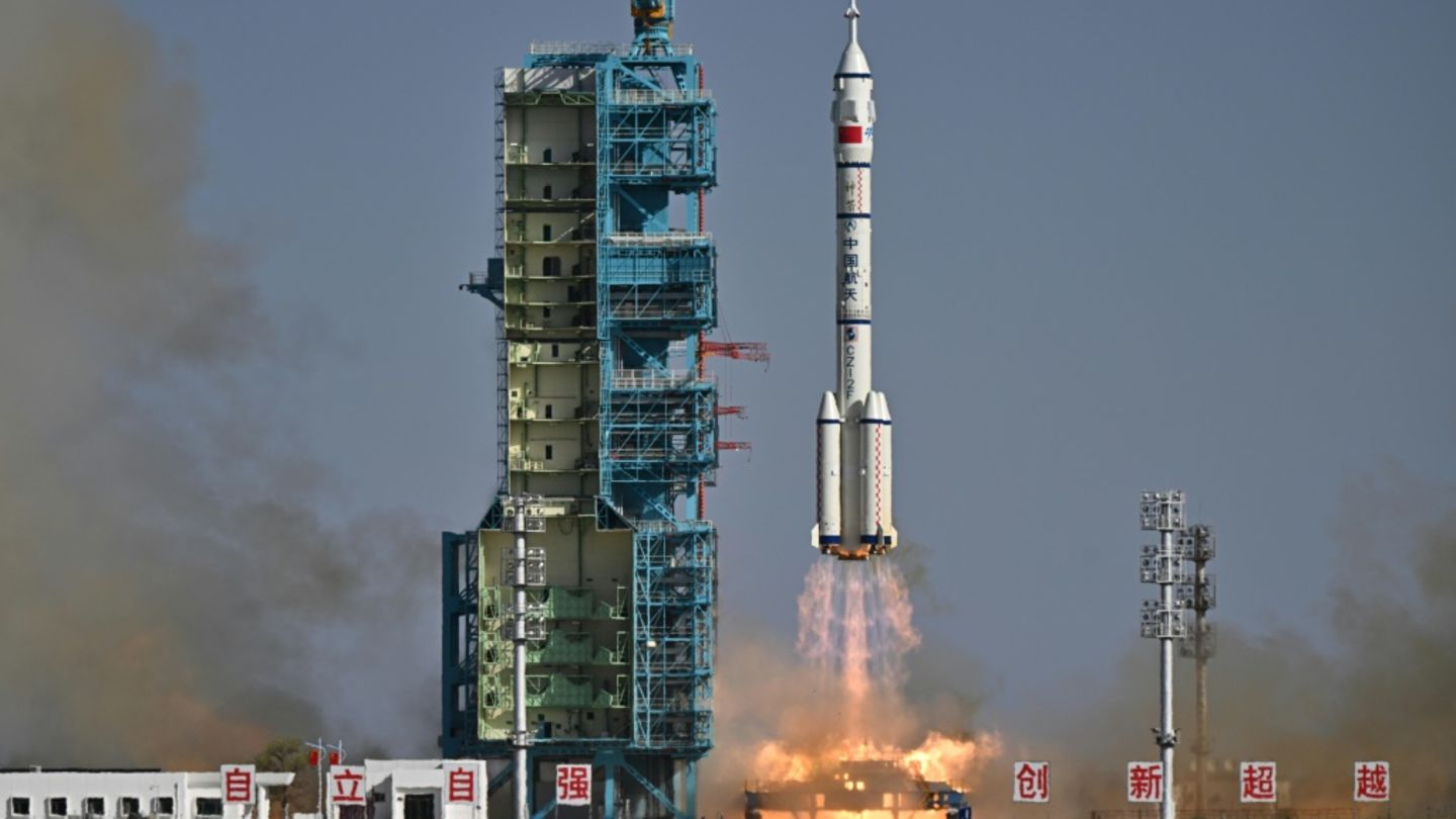 Start der chinesischen Rakete