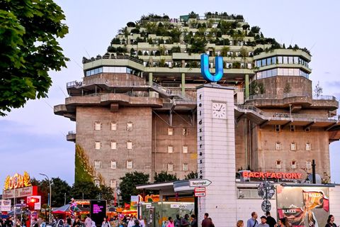 Grüner Bunker am Heiligengeistfeld in Hamburg