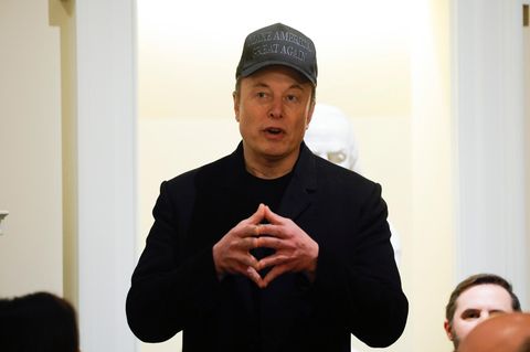 Elon Musk bei einer Kabinettssitzung