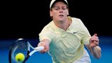 Der Südtiroler Jannik Sinner ist die unangefochtene Nummer eins im Männer-Tennis. Gleiches gilt für die Preisgelder, die er im Jahr 2024 einheimste. Sinner gewann mit den French Open und den US Open allein zwei Grand-Slam-Turniere. Am Ende Jahres triumphierte er bei den ATP Finals in Turin. Allein für den Sieg beim letztgenannten Turnier kassierte er 4,88 Millionen US-Dollar