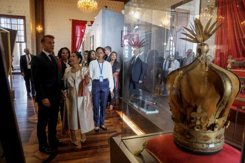 Macron und die madagassische Prinzessin Ratsmimamanga