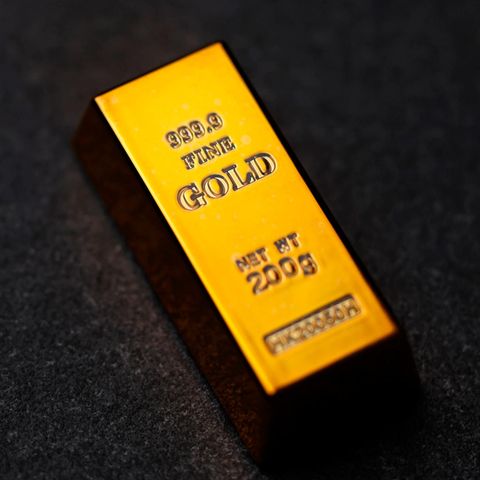 Trump drives the gold price: is it worth selling gold now?