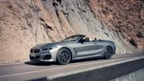 BMW 8er Cabrio  Beim BMW 8er Cabrio heißt es: schnell sein, denn das elegante und sportliche Luxuscabrio, auch als Coupé und viertüriges Gran Coupé erhältlich, verschwindet noch 2025 aus dem Programm. Schon die Basisversion des BMW 840i Cabrio (ab 116.000 Euro) mit 333 PS starkem Reihensechszylinder begeistert bis zu vier Insassen, die sich bei flotter Fahrt den Wind um die Nase wehen lassen