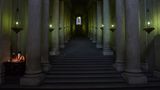 An der Schweizergarde kommt im Vatikan keiner vorbei. Einer von ihnen bewacht die Scala Regia, die den Apostolischen Palast mit dem Petersdom verbindet 