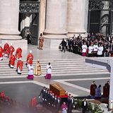 Die Trauerzeremonie fand vor dem Petersdom im Vatikan statt