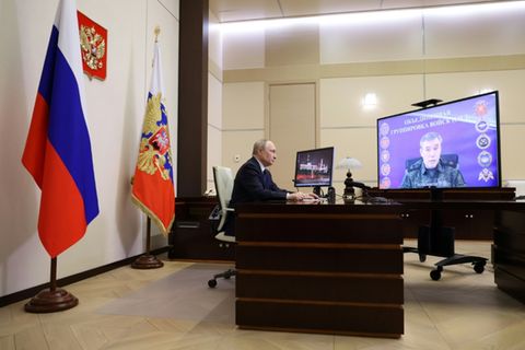 Wladimir Putin (links) und Waleri Gerassimow am Samstag