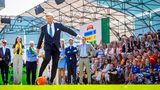 König Willem-Alexander muss kicken