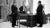 US-Präsident Gerald Ford, US-Chefstratege Henry Kissinger und Vizepräsident Nelson Rockefeller im Oval Office
