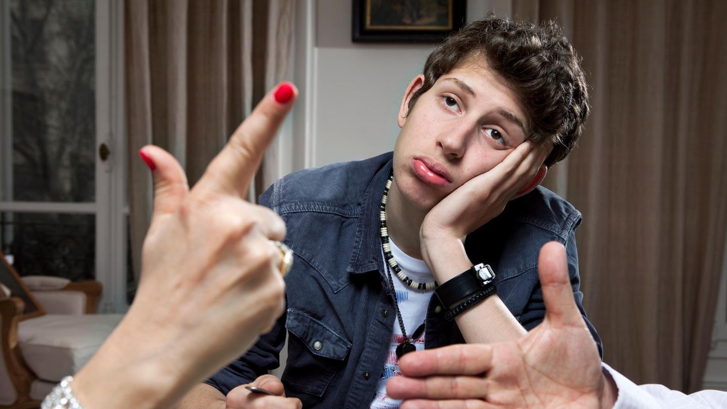 Unpleasant conversations: these are exit strategies for annoying small talk