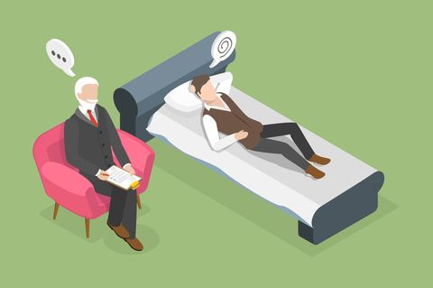 Eine Illustration zeigt einen Therapeuten im Sessel neben einem Patienten auf der Liege.