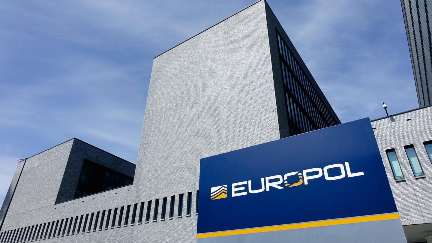 Europol-Zentrale in Den Haag von außen