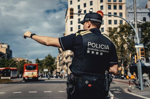 Wegen des großflächigen Stromausfalls am Montag musste die Polizei zeitweise durch das Verkehrschaos lenken
