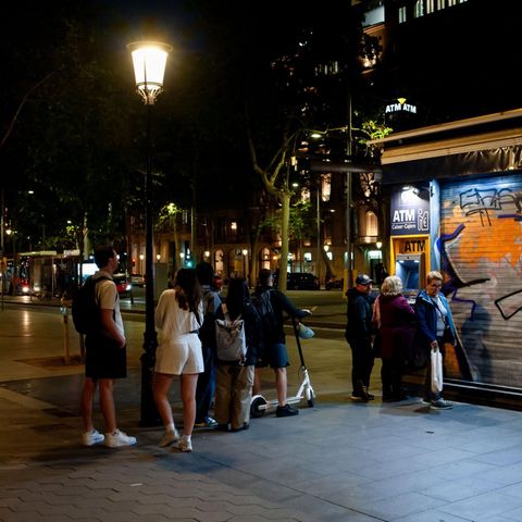 Stromausfall Spanien: Ein paar Lichter leuchten noch