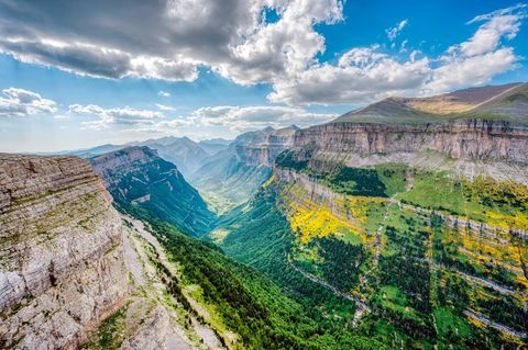 Blick auf das Valle de Ordesa in den Pyrenäen: Europas Grand Canyon