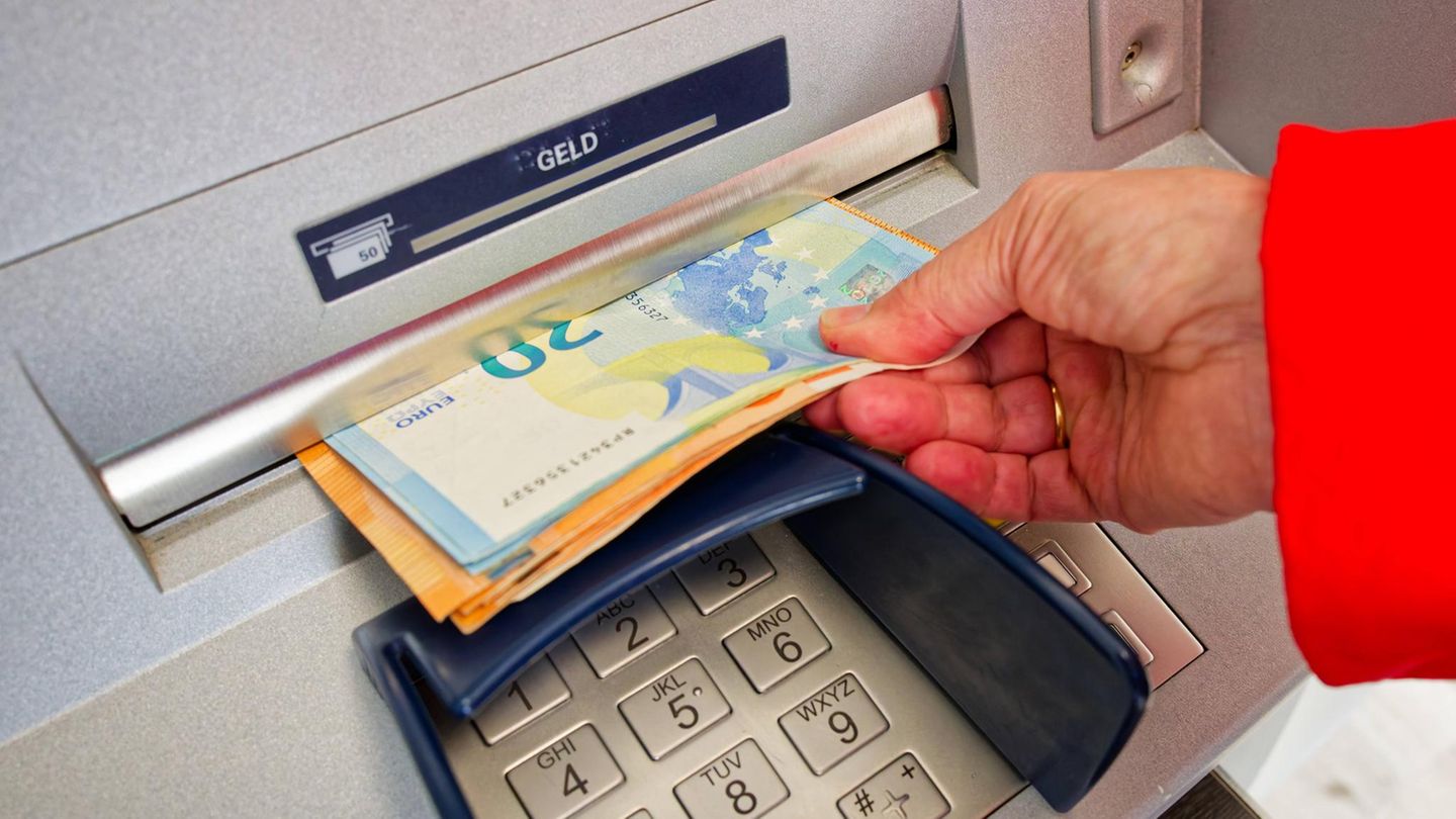 Power failure: Can I still withdraw money with a blackout?