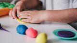Zufall: Die Entdeckung von Spielknete