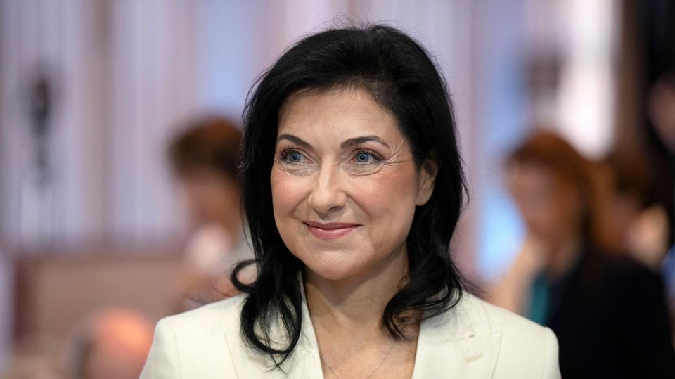 Nach Kritik An Renten Vorstoß: Wirtschaftsministerin Reiche Zeigt Haltung – Das Sollten Sie Wissen! - sg9xzv9