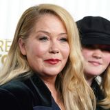 Christina Applegate auf einem Roten Teppich