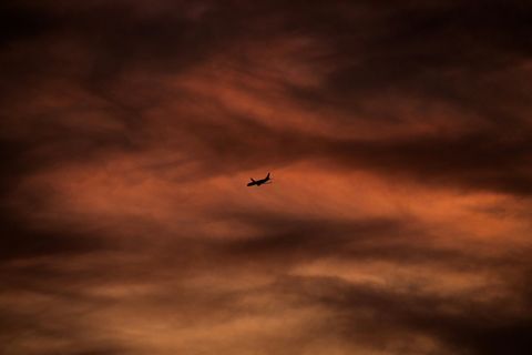 Flugzeug am Himmel