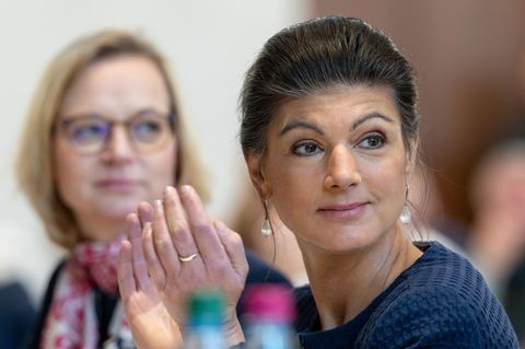 Ihren Namen soll das BSW künftig nicht mehr tragen: Sahra Wagenknecht (r.)