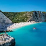 Wieder Griechenland: Platz vier von den „50 besten Stränden“ ist Fteri Beach auf der Insel Kefalonia