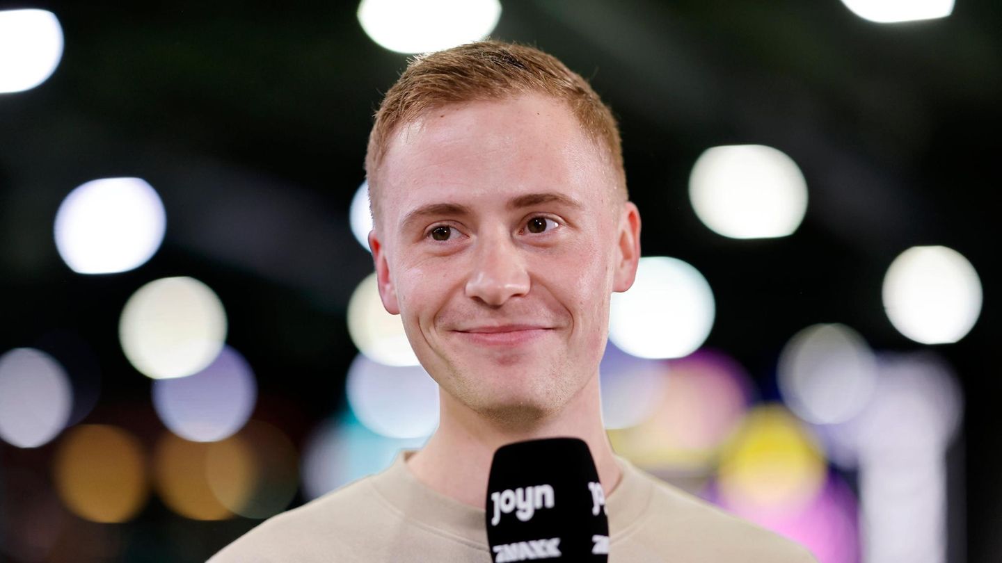 Federal Cross of Merit for 149 euros: YouTuber simply buys the order
