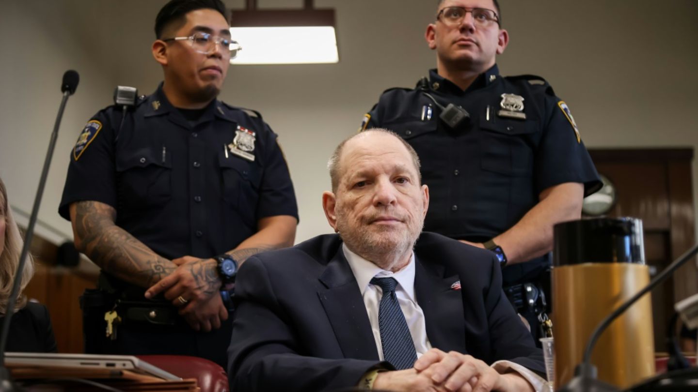 Ex-Filmproduzent Harvey Weinstein bei Gericht