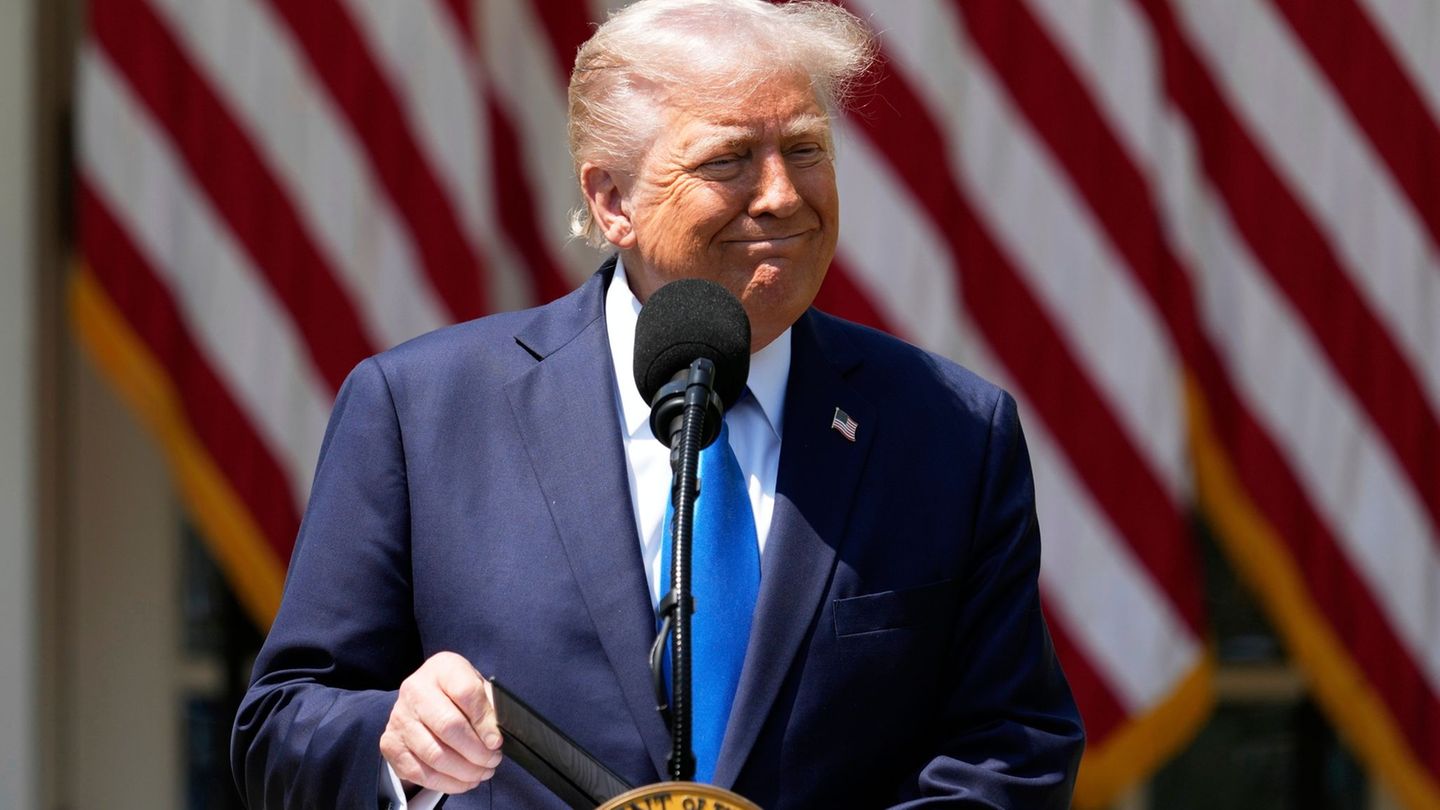 Dispute over Iran’s nuclear program: Trump wants to prove all buyers of Iranian oil with sanctions