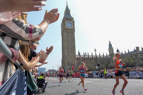 Zehntausende Läuferinnen und Läufer nahmen in diesem Jahr am London Marathon teil