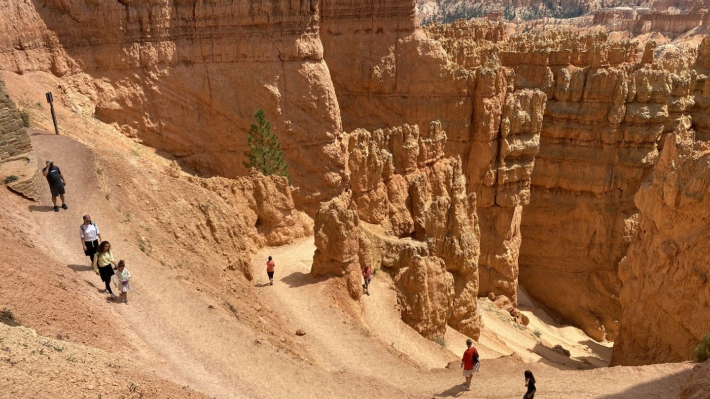 Touristen im Bryce Canyon