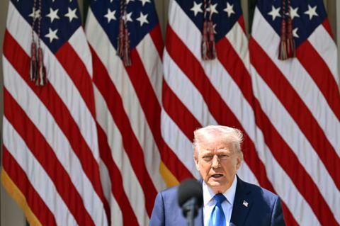 US-Präsident Donald Trump vor dem Weißen Haus, 1. Mai