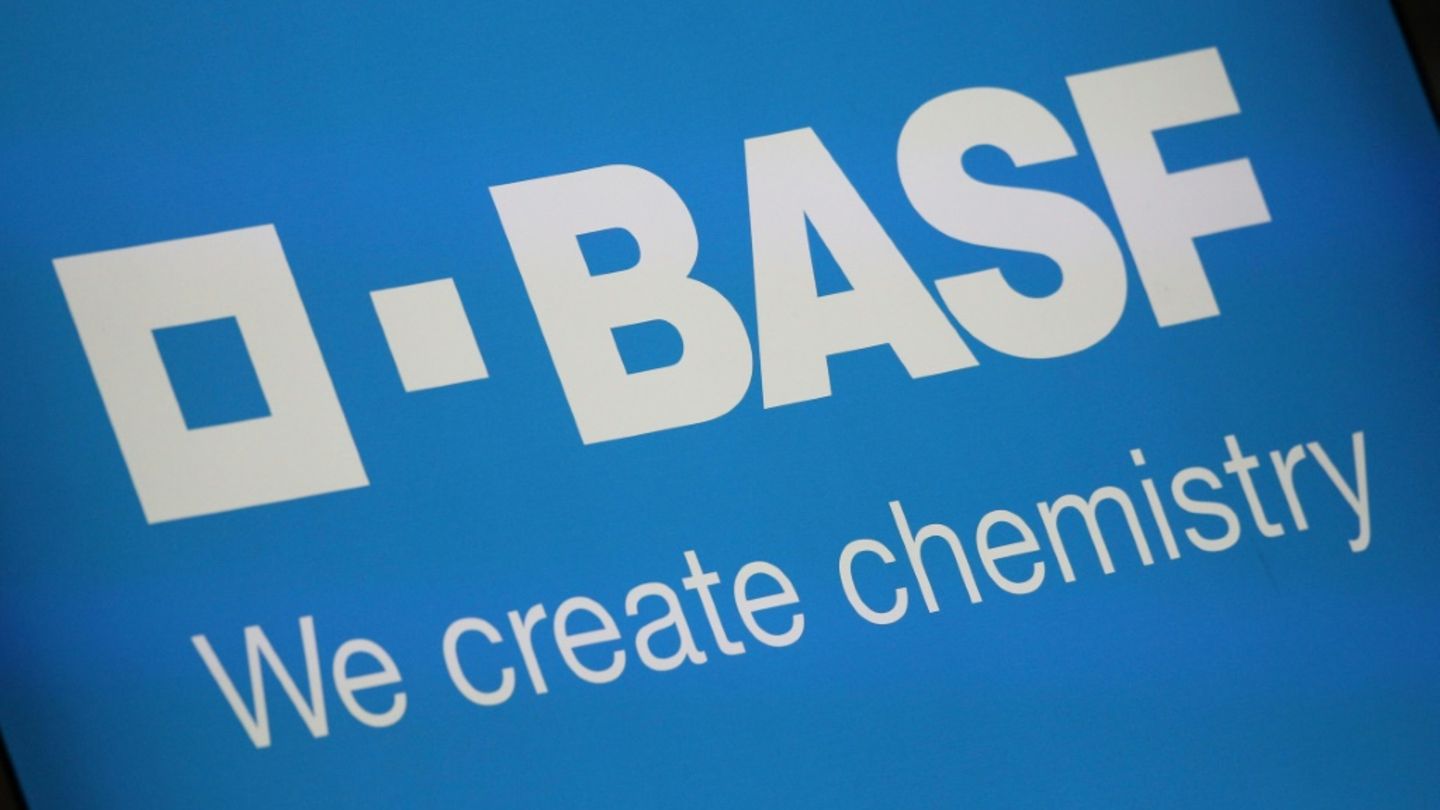 Logo von BASF