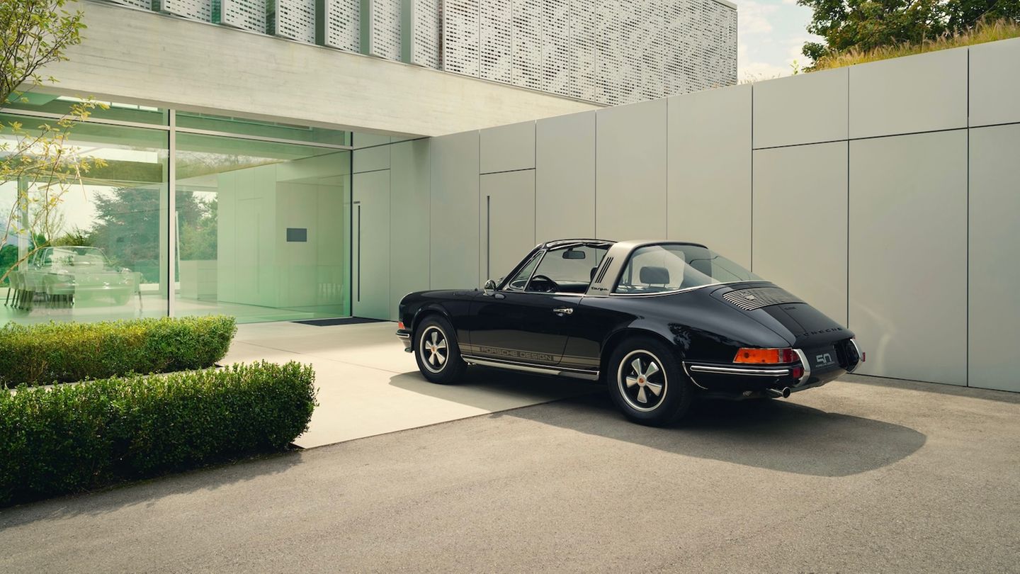 Porsche 911  Auf dem Klassikermarkt gibt es kaum ein begehrteres Fahrzeug als den Porsche 911 in seinen zahlreichen Generationen. Sportlich blieb der "Elfer" über die Jahrzehnte ein automobiles Lustobjekt und ein Symbol für Erfolg – nicht nur auf der linken Spur der Autobahn