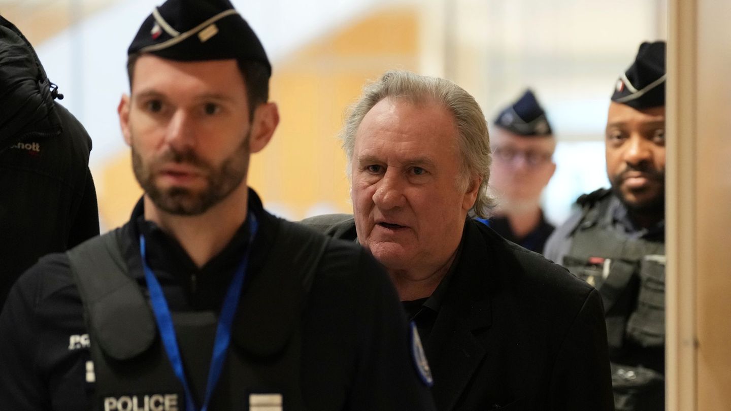Belästigungsprozess: Depardieu-Konzert auf Rügen kurzfristig abgesagt