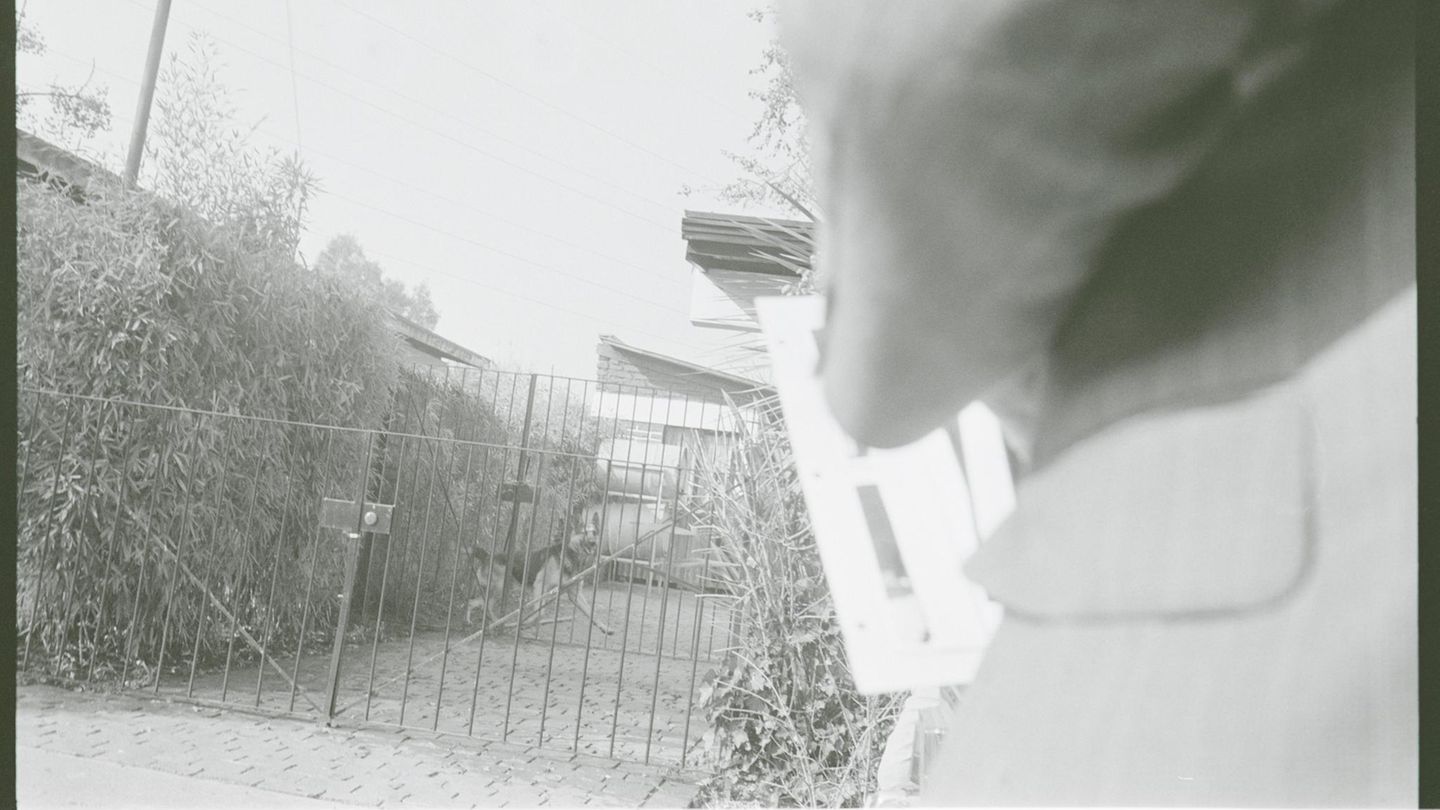 Was niemand wusste: Heidemann reiste auch für den Mossad nach Südamerika. Er machte für den israelischen Geheimdienst heimlich Fotos von den Anwesen der geflüchteten Nazis. Hier zu sehen: Das Haus von Walther Rauff