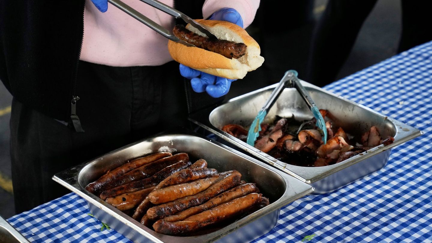 Australia chooses: Curiosity in Down Under: Democracy sausage on election day