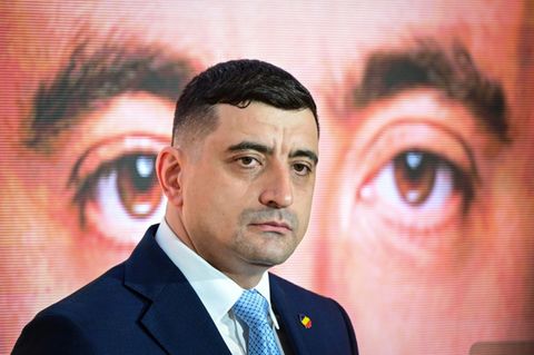 Der ultrarechte rumänische Präsidentschaftskandidat George Simion