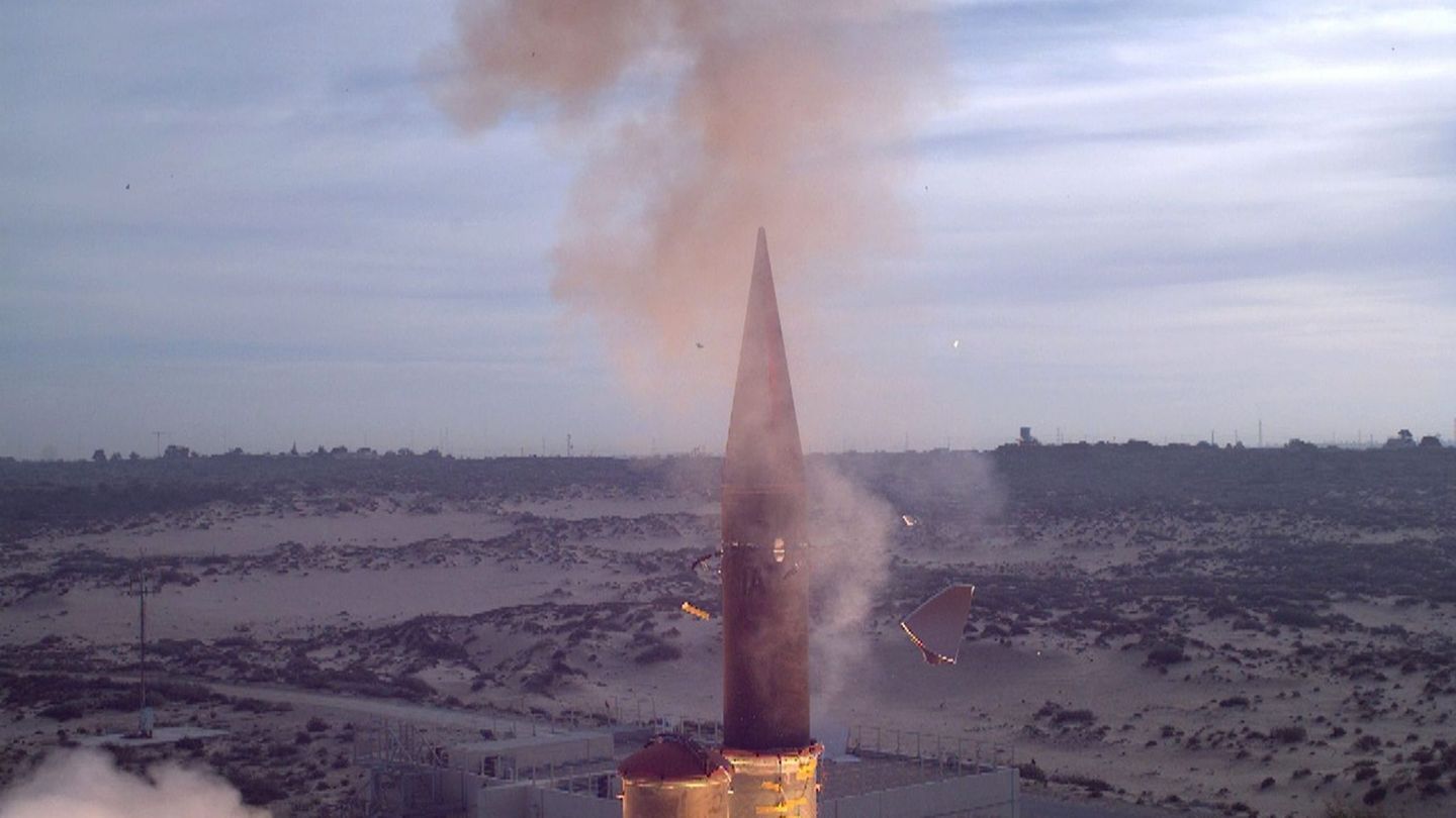 Air defense: Air Force inspector takes over the first parts for Arrow 3