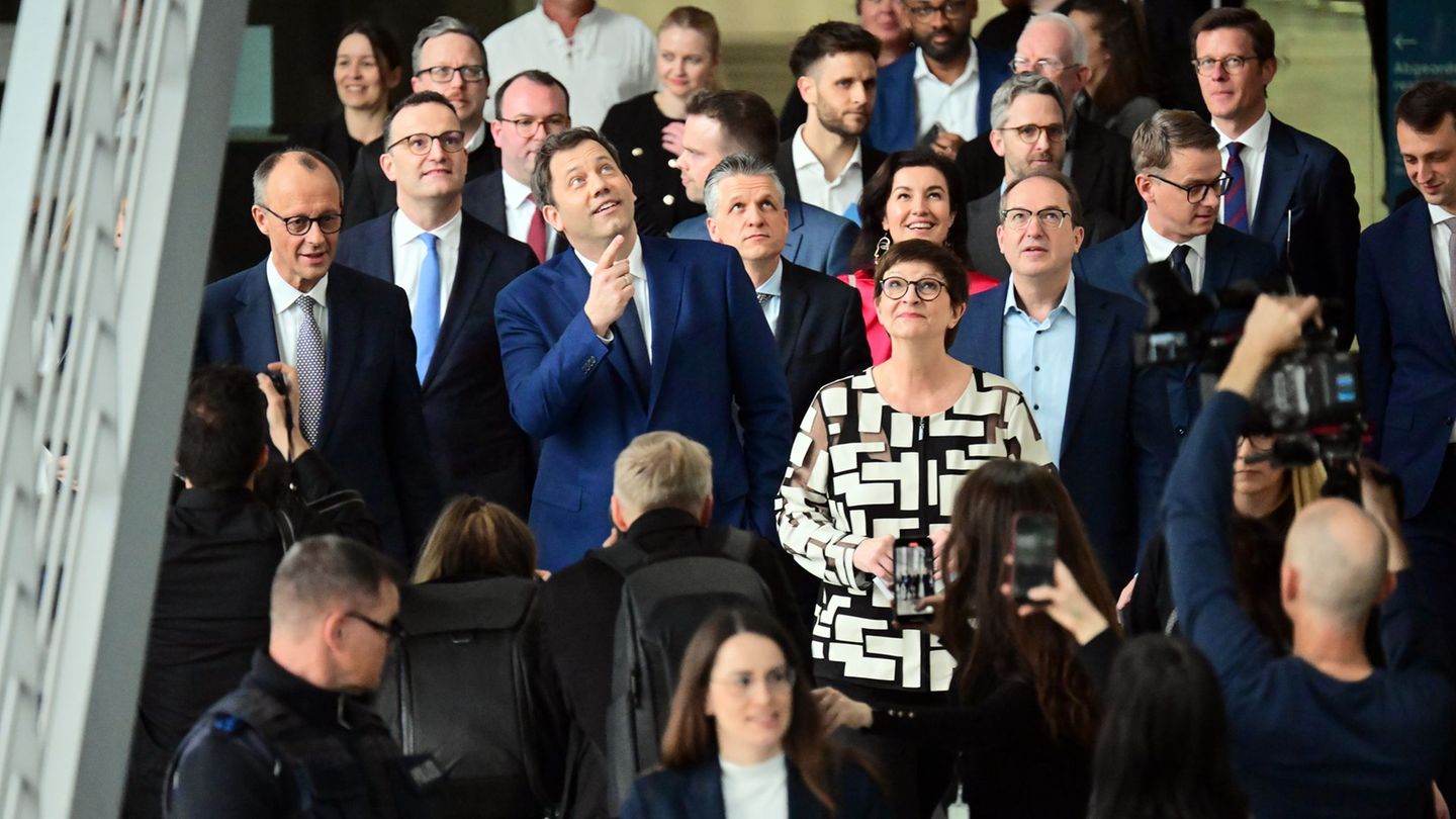 Government formation: Union and SPD set the last course for change of government
